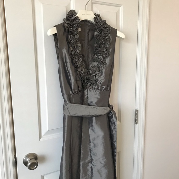 Gorgeous Silver-Grey Dress, Size 10 - Picture 3 of 7